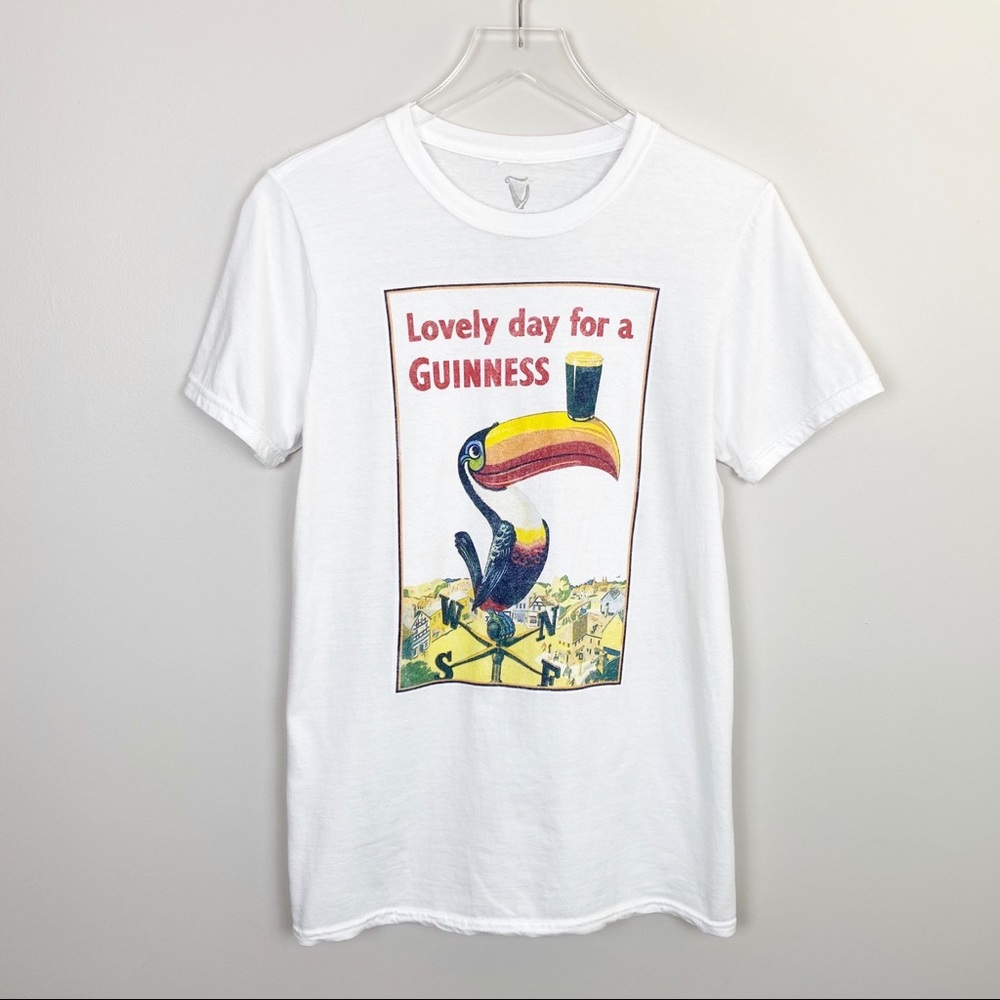 GUINNESS Graphic Tee M Lovely Day For A Beer White